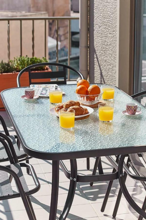 Spacious Suite W. Huge Balcony + Acropolis View Atenas Exterior foto